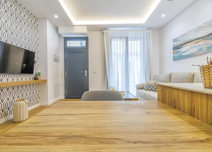 La Victoria & Centro & Parking