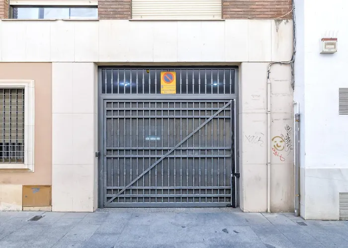 La Victoria & Centro & Parking